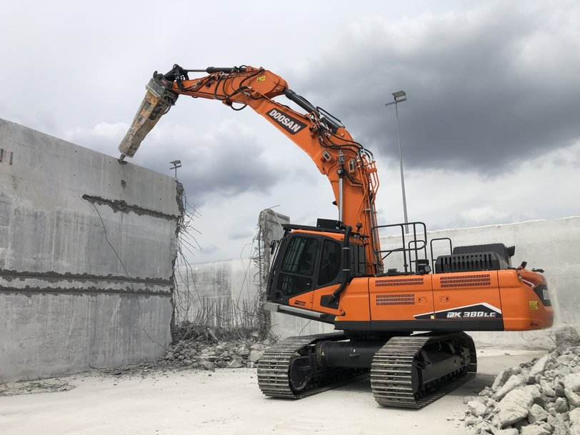 Doosan Completes Demolition and Material Handler Lines